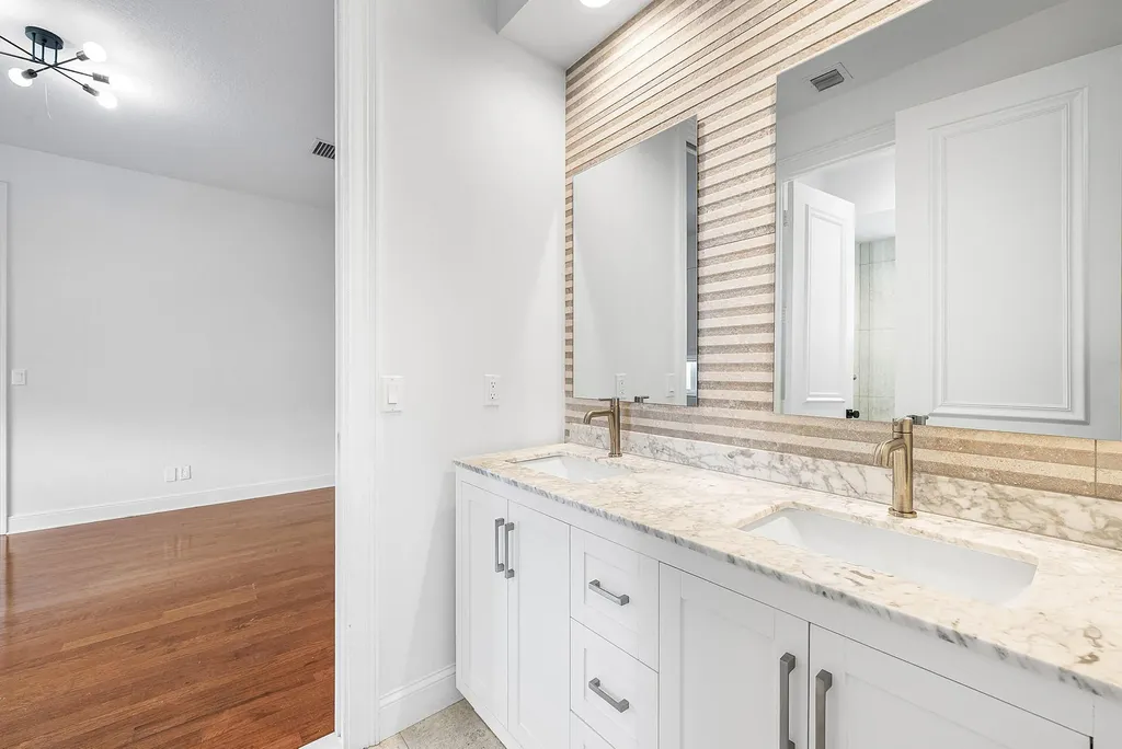 16032 Bristol Isle Way Delray Beach FL 33446