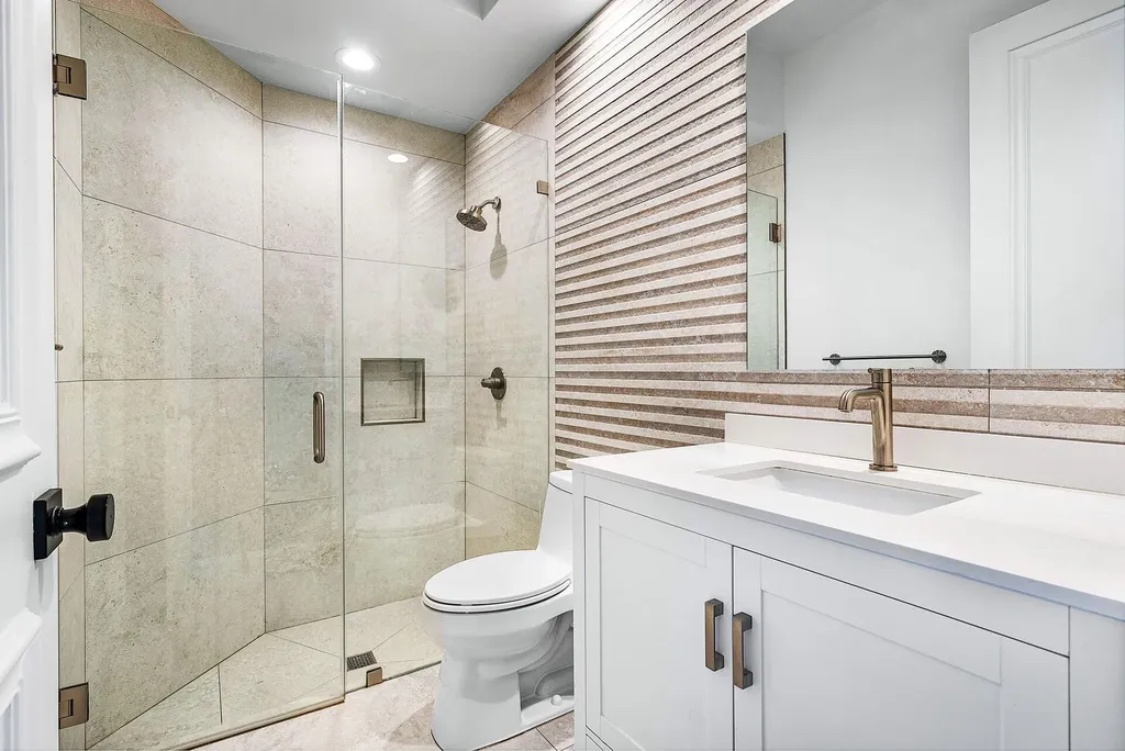 16032 Bristol Isle Way Delray Beach FL 33446