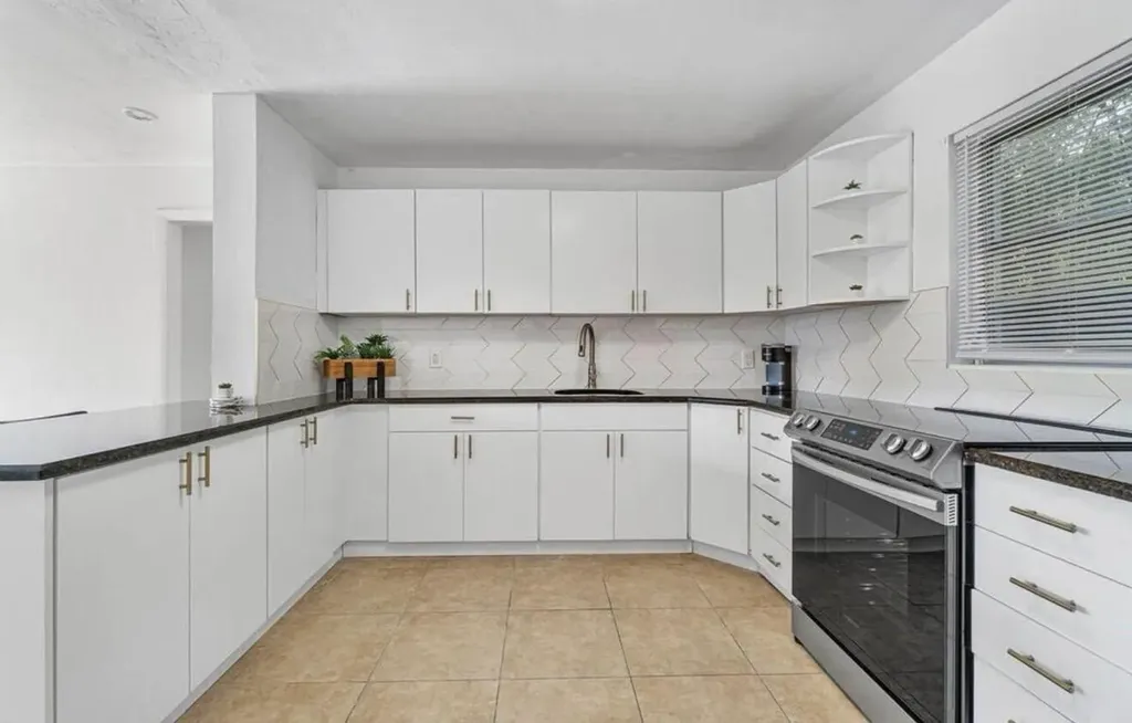1501 N Federal Highway Lake Worth Beach FL 33460