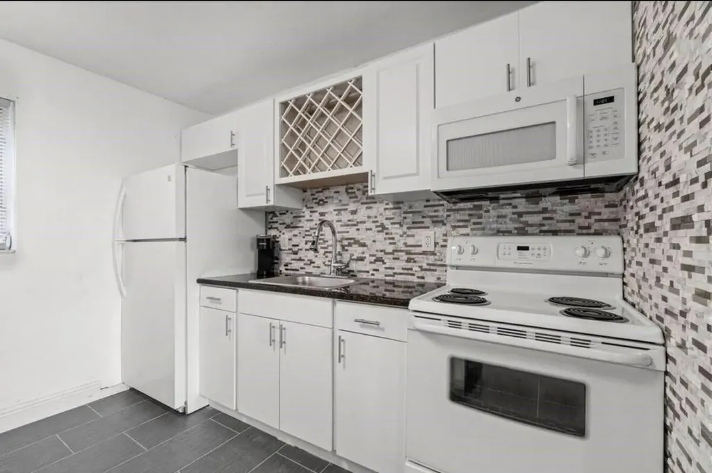 1501 N Federal Highway Lake Worth Beach FL 33460