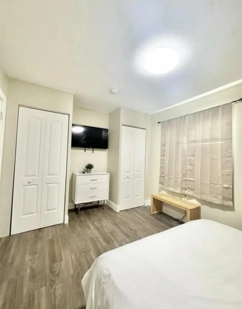 1501 N Federal Highway Lake Worth Beach FL 33460