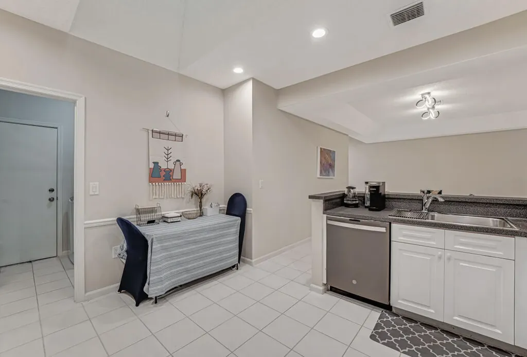 9998 Seacrest Circle Boynton Beach FL 33437