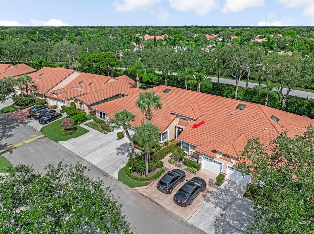 9998 Seacrest Circle Boynton Beach FL 33437