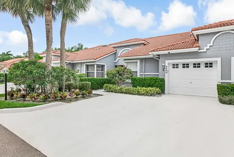 9998 Seacrest Circle Boynton Beach FL 33437