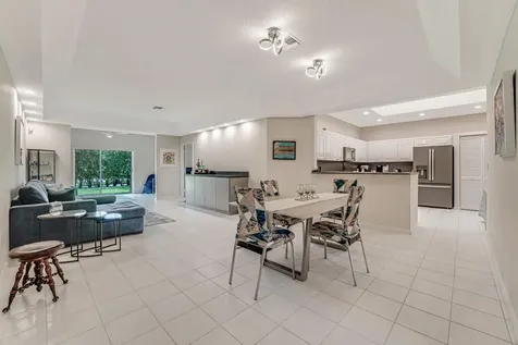 9998 Seacrest Circle Boynton Beach FL 33437