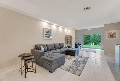 9998 Seacrest Circle Boynton Beach FL 33437