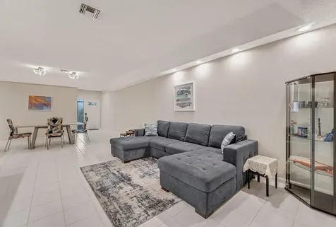 9998 Seacrest Circle Boynton Beach FL 33437