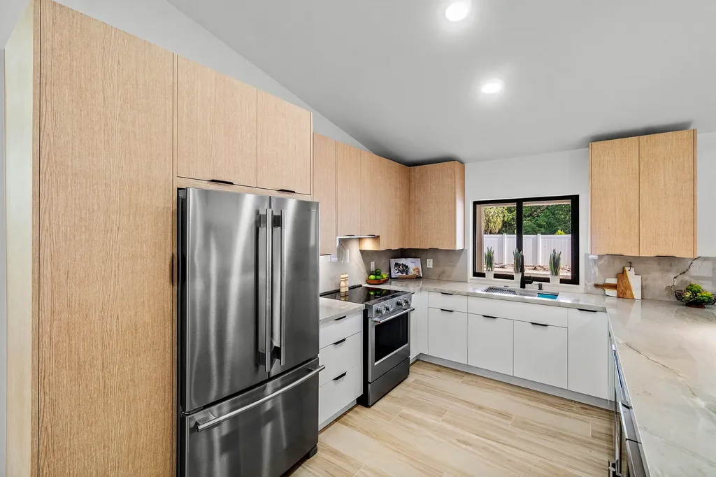 3527 SW 23rd Street Delray Beach FL 33445