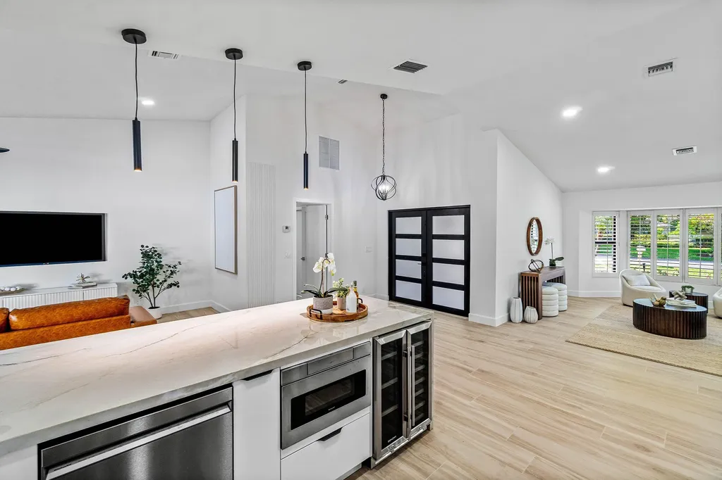 3527 SW 23rd Street Delray Beach FL 33445