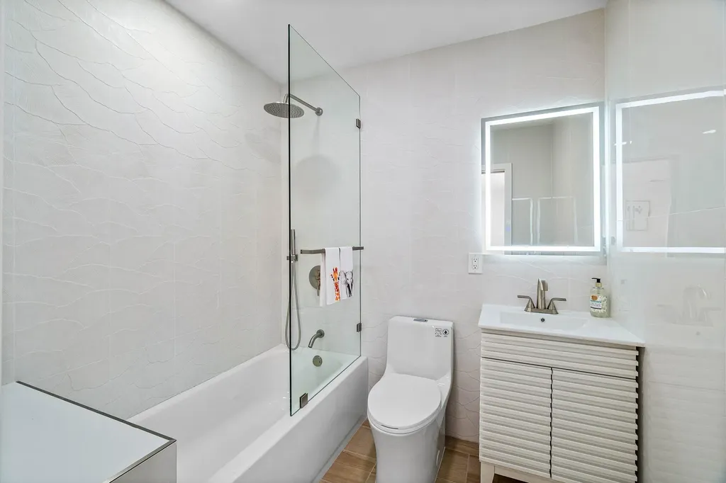 3527 SW 23rd Street Delray Beach FL 33445