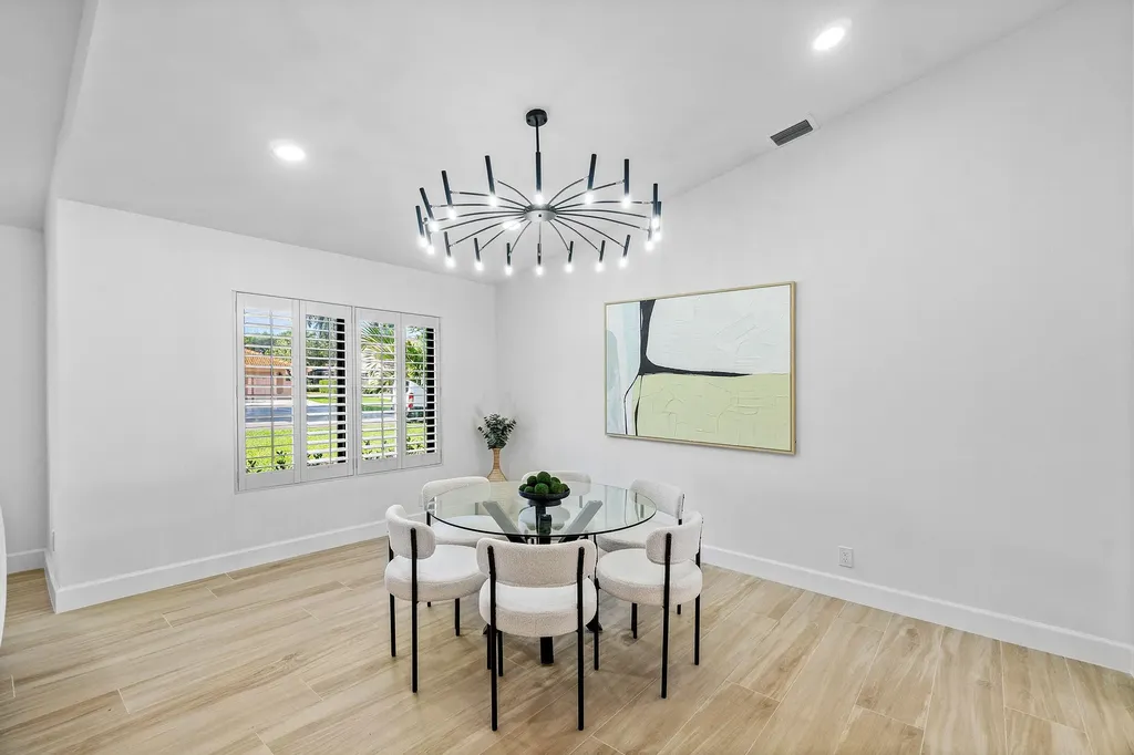 3527 SW 23rd Street Delray Beach FL 33445