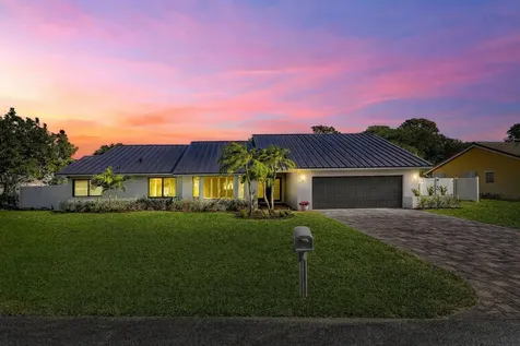 3527 SW 23rd Street Delray Beach FL 33445
