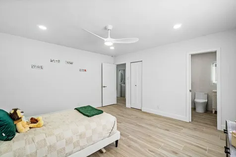 3527 SW 23rd Street Delray Beach FL 33445