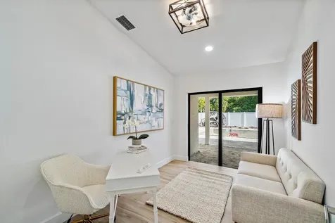 3527 SW 23rd Street Delray Beach FL 33445