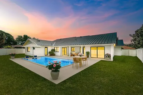 3527 SW 23rd Street Delray Beach FL 33445