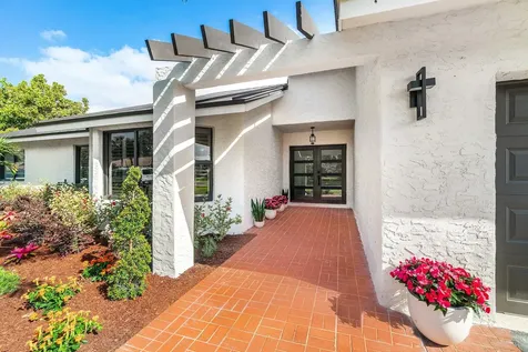 3527 SW 23rd Street Delray Beach FL 33445