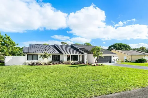3527 SW 23rd Street Delray Beach FL 33445