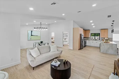 3527 SW 23rd Street Delray Beach FL 33445