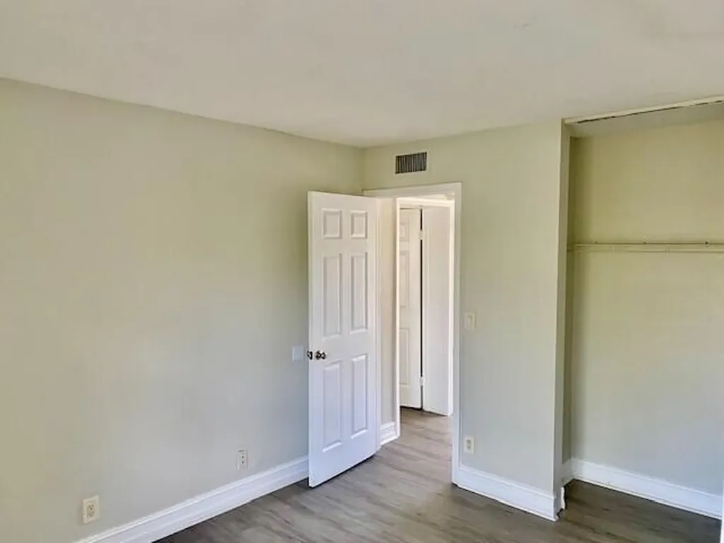 605 SW 1st Court Boynton Beach FL 33435