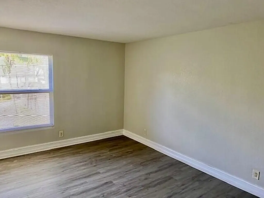 605 SW 1st Court Boynton Beach FL 33435