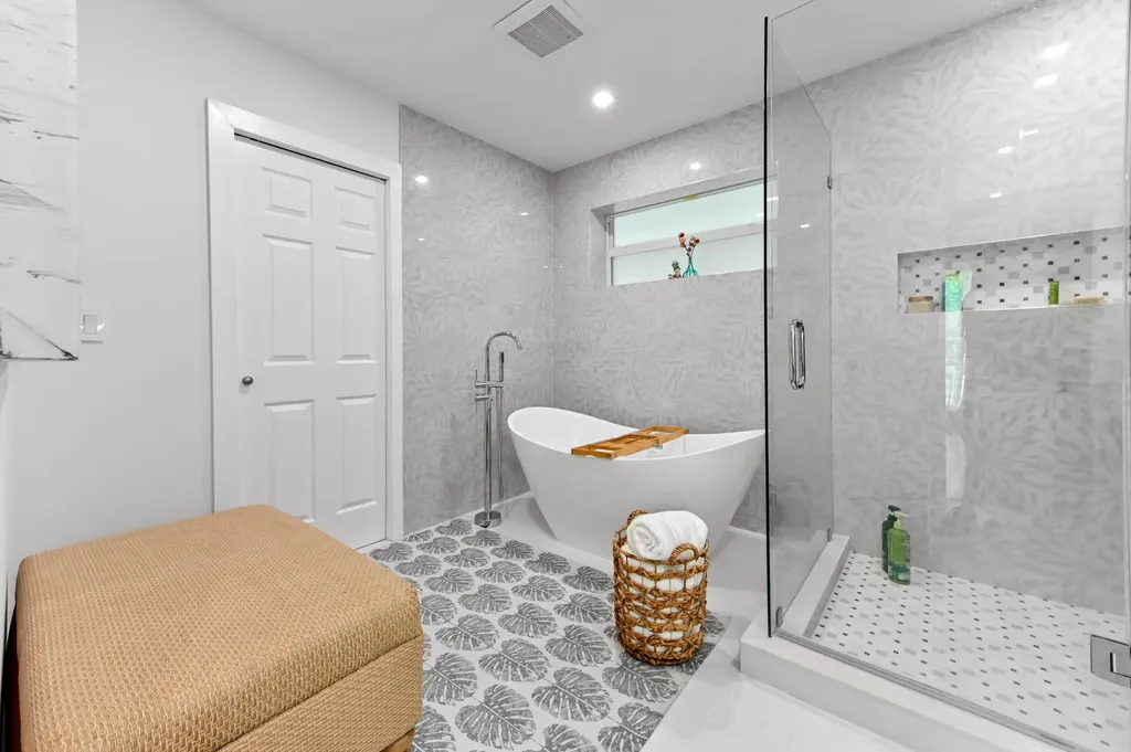 9351 NW 44th Place Coral Springs FL 33065