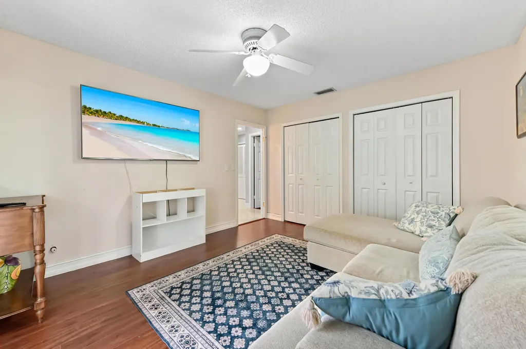 9351 NW 44th Place Coral Springs FL 33065