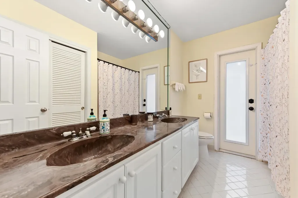 9351 NW 44th Place Coral Springs FL 33065