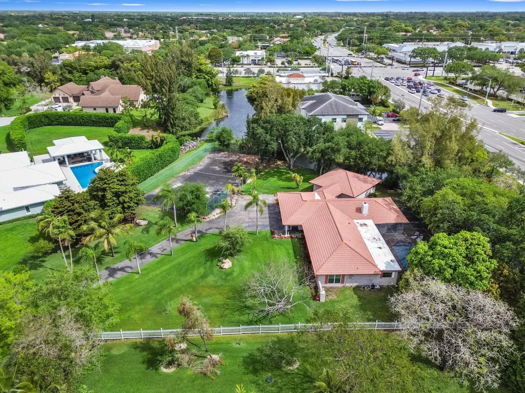 9351 NW 44th Place Coral Springs FL 33065