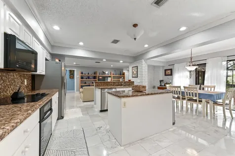 9351 NW 44th Place Coral Springs FL 33065