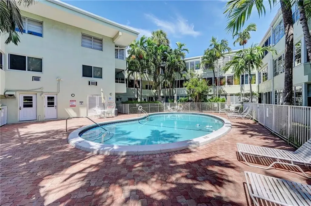 1000 SE 4th Street Fort Lauderdale FL 33301