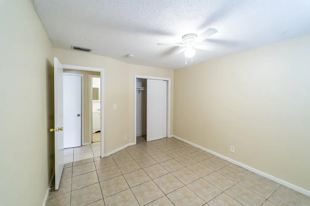 4109 Riverside Drive Coral Springs FL 33065