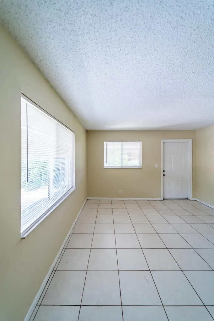 4109 Riverside Drive Coral Springs FL 33065