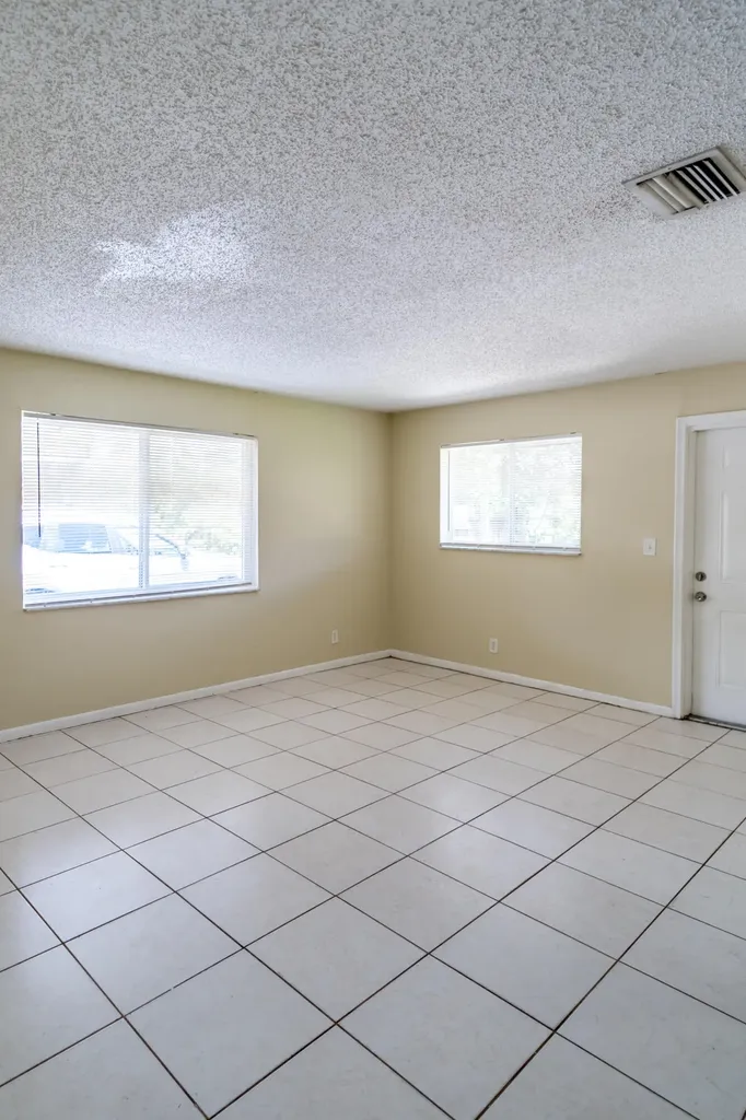 4109 Riverside Drive Coral Springs FL 33065