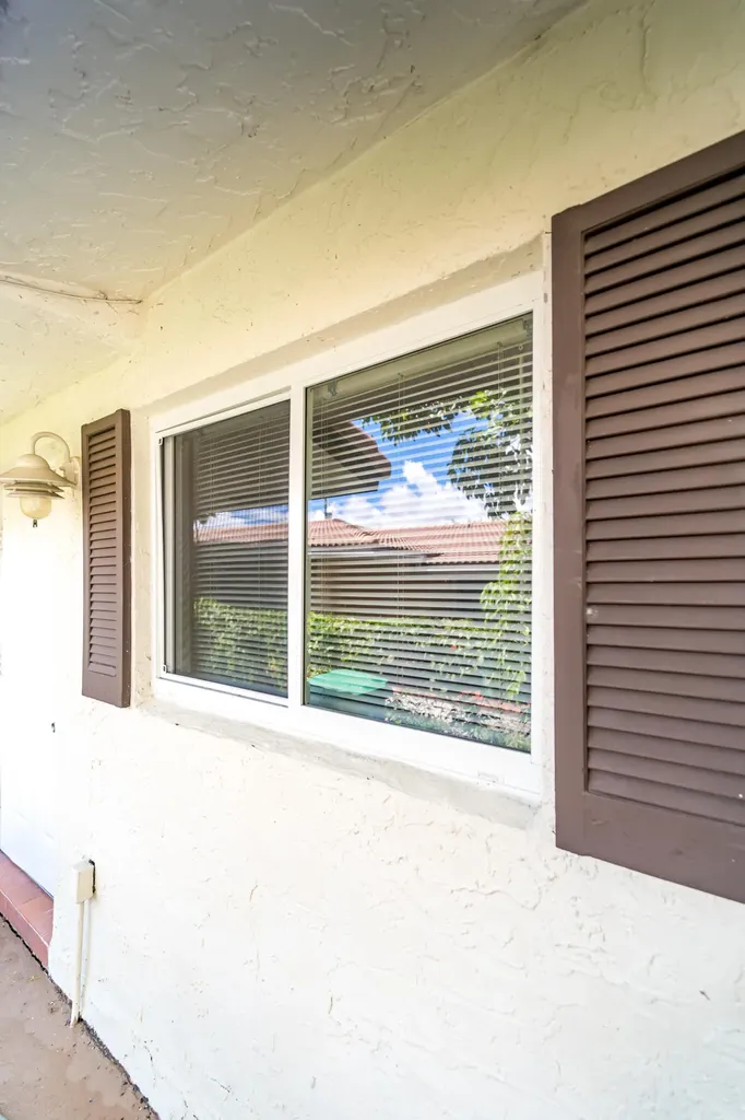 4109 Riverside Drive Coral Springs FL 33065