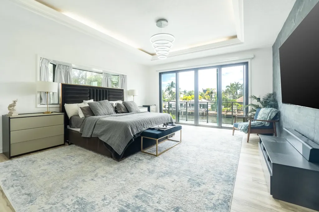 2878 NE 26th Street Fort Lauderdale FL 33305