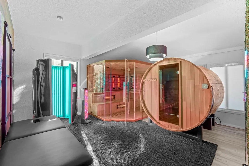 2878 NE 26th Street Fort Lauderdale FL 33305