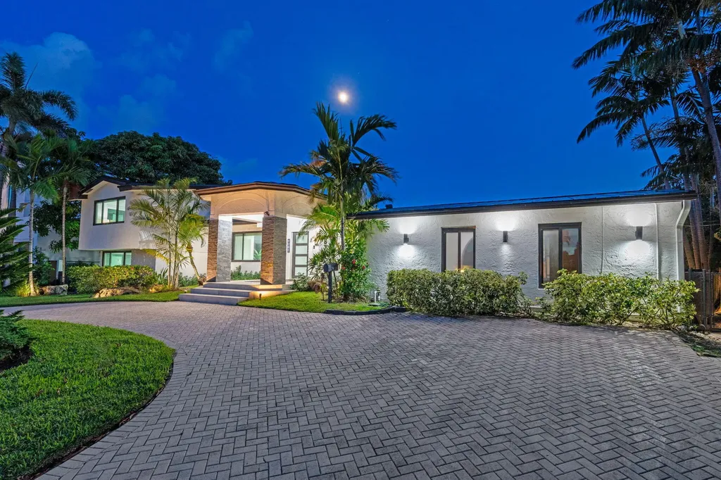 2878 NE 26th Street Fort Lauderdale FL 33305