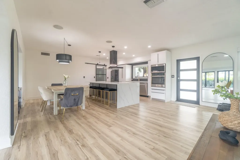 2878 NE 26th Street Fort Lauderdale FL 33305