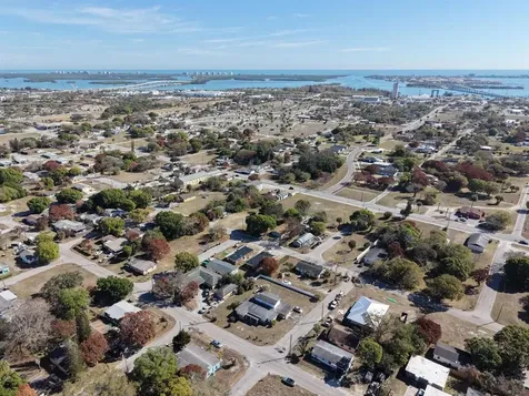 802 N 15th Street Fort Pierce FL 34950