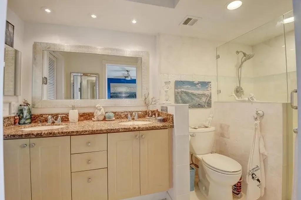 1915 Lavers Circle Delray Beach FL 33444
