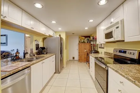 1915 Lavers Circle Delray Beach FL 33444