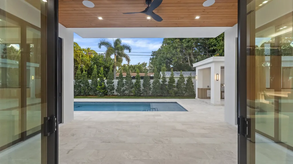 274 NE 3rd Court Boca Raton FL 33432