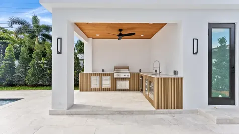 274 NE 3rd Court Boca Raton FL 33432