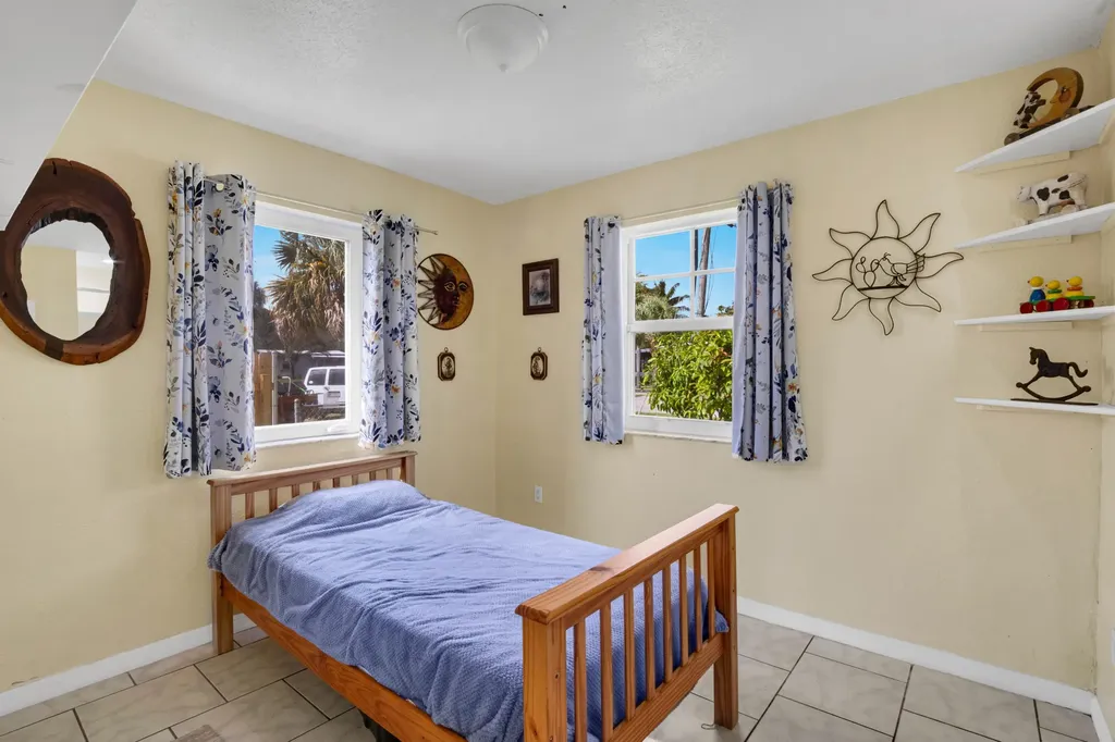 5178 NE 15th Terrace Pompano Beach FL 33064