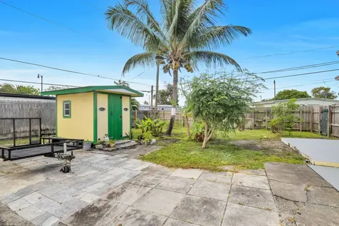 5178 NE 15th Terrace Pompano Beach FL 33064
