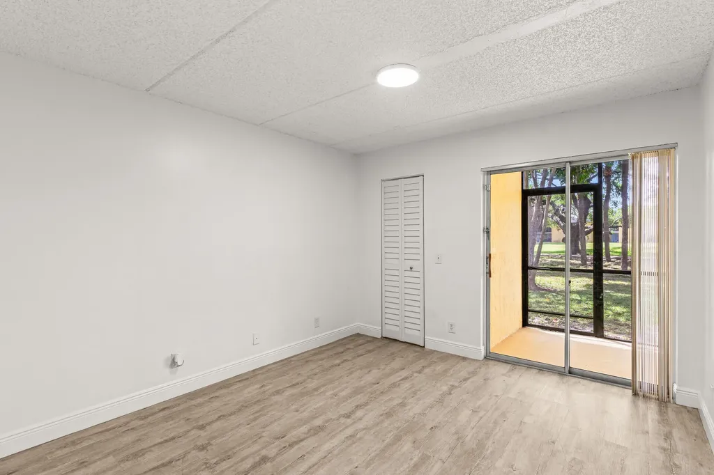 507 Meadows Circle Boynton Beach FL 33436