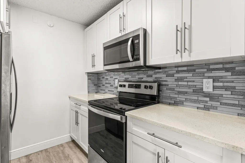 507 Meadows Circle Boynton Beach FL 33436