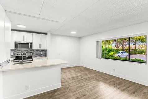 507 Meadows Circle Boynton Beach FL 33436