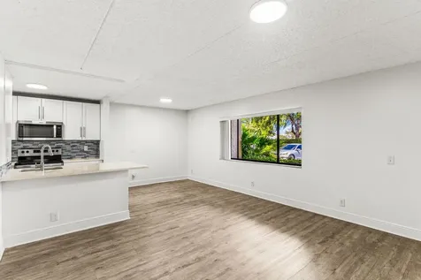 507 Meadows Circle Boynton Beach FL 33436