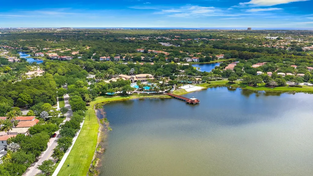 520 Tomahawk Court Palm Beach Gardens FL 33410